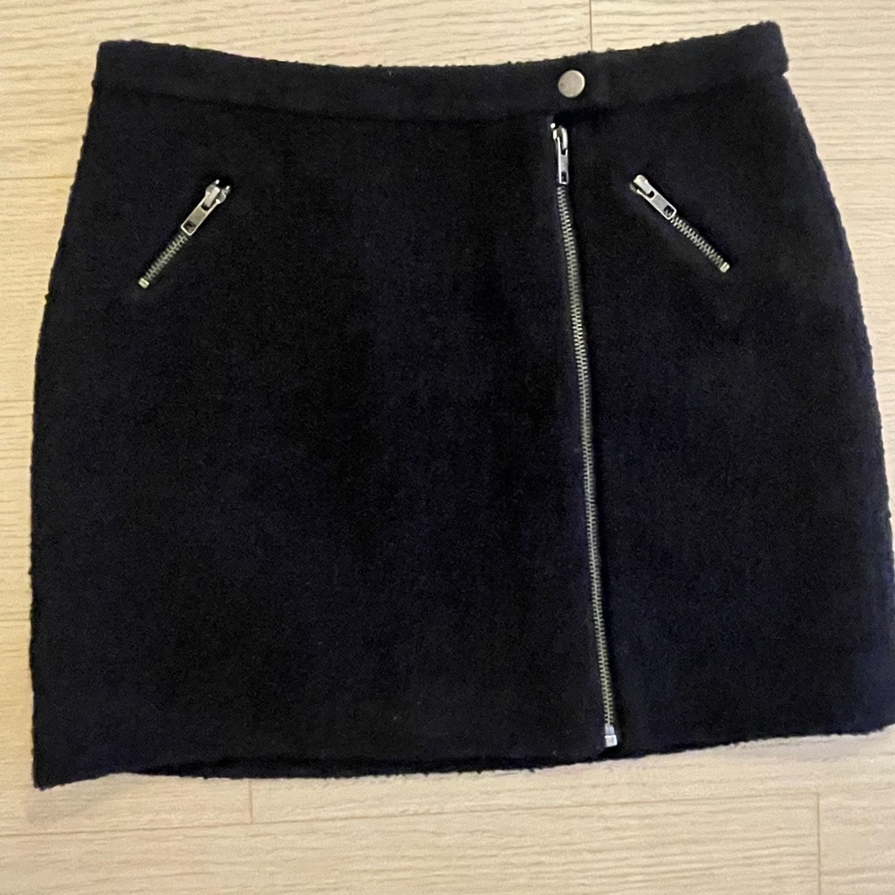 New Joie Black Wool Zipper Mini Skirt